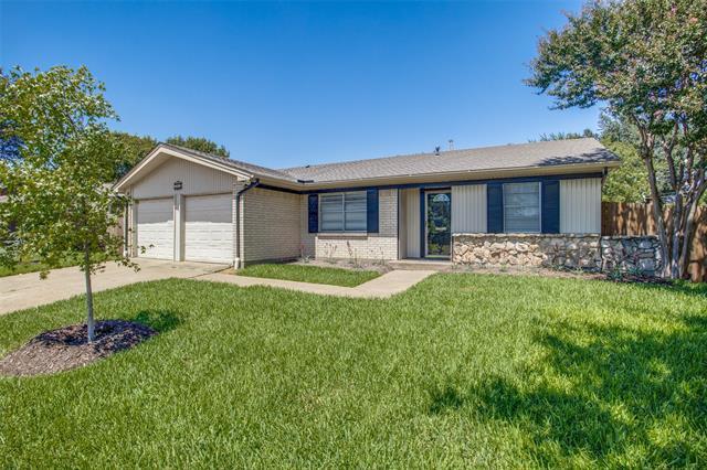 702 Melrose Dr in Richardson, TX - Building Photo