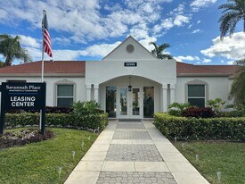 Savannah Place Apartments in Boca Raton, FL - Building Photo