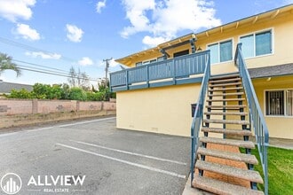 7572 Amazon Dr in Huntington Beach, CA - Building Photo - Building Photo