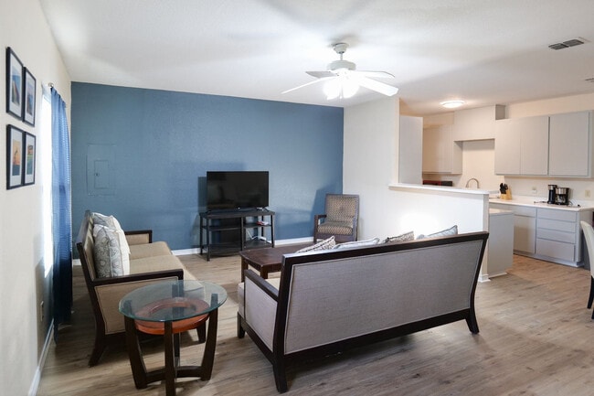 10201 Shane Dr in Corpus Christi, TX - Building Photo - Building Photo