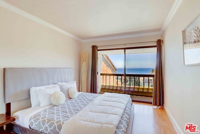 23916 De Ville Way-Unit -C in Malibu, CA - Foto de edificio - Building Photo