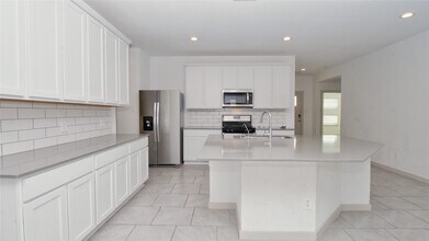 28910 Yukon River Ct in Katy, TX - Foto de edificio - Building Photo