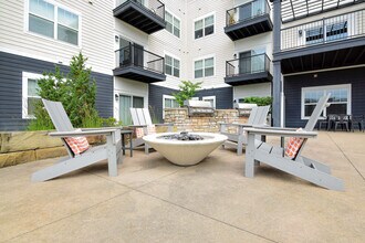Mirada Apartments in Lewis Center, OH - Foto de edificio - Building Photo