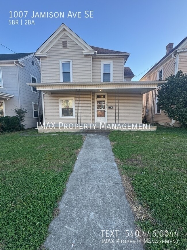property at 1007 Jamison Ave SE