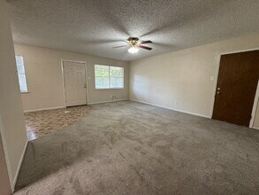 1371 W Mc Neill in Stephenville, TX - Building Photo - Building Photo