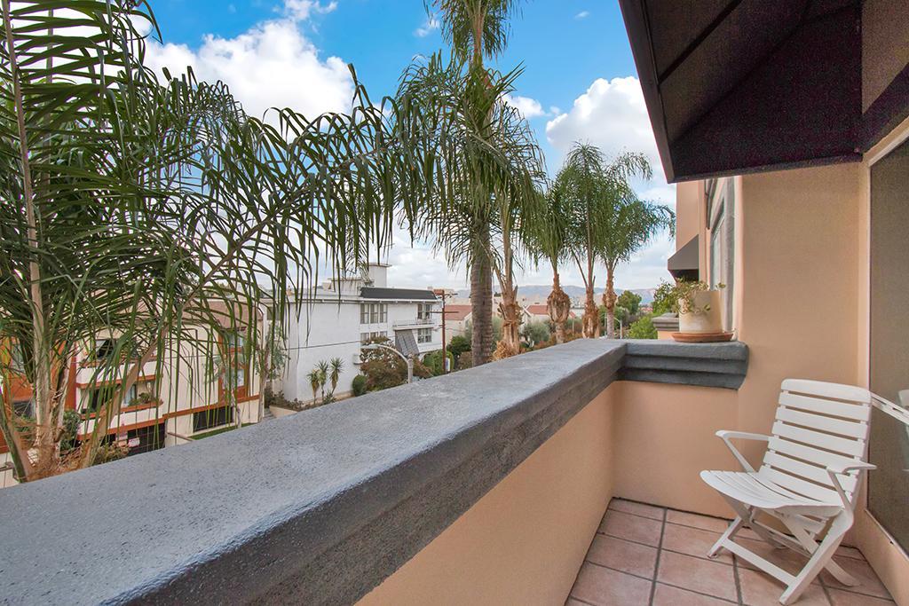 5224 Zelzah Ave-Unit -N/A in Los Angeles, CA - Building Photo