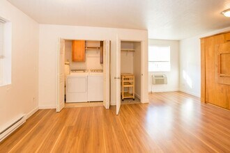 1906 S 14th St W in Missoula, MT - Building Photo - Building Photo