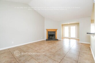 5520 W Joan De Arc Ave in Glendale, AZ - Foto de edificio - Building Photo