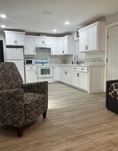 908 E Lovett St in Edinburg, TX - Building Photo - Building Photo