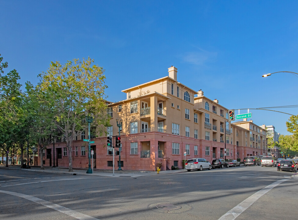 30 E Julian St in San Jose, CA - Building Photo