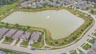 9651 Thimbleweed Dr in Spring, TX - Building Photo