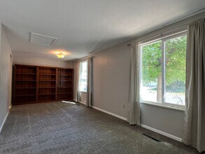 6327 W 93rd Ave in Westminster, CO - Building Photo - Building Photo