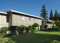 Union Manor in Campbell, CA - Building Photo - Building Photo