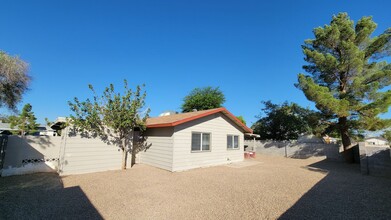 4768 Rita Dr in Las Vegas, NV - Building Photo - Building Photo