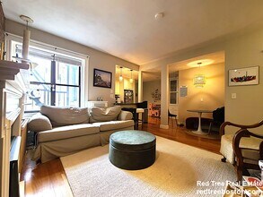 1038 Beacon St, Unit 2 in Brookline, MA - Building Photo - Building Photo