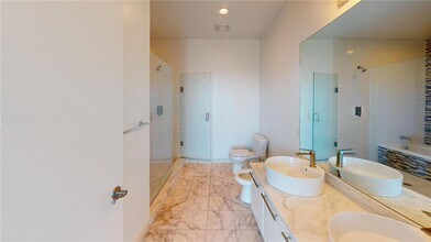 888 Biscayne Blvd, Unit 4704 in Miami, FL - Building Photo - Building Photo
