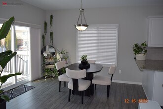 30295 Berghway Trail in Warren, MI - Building Photo - Building Photo