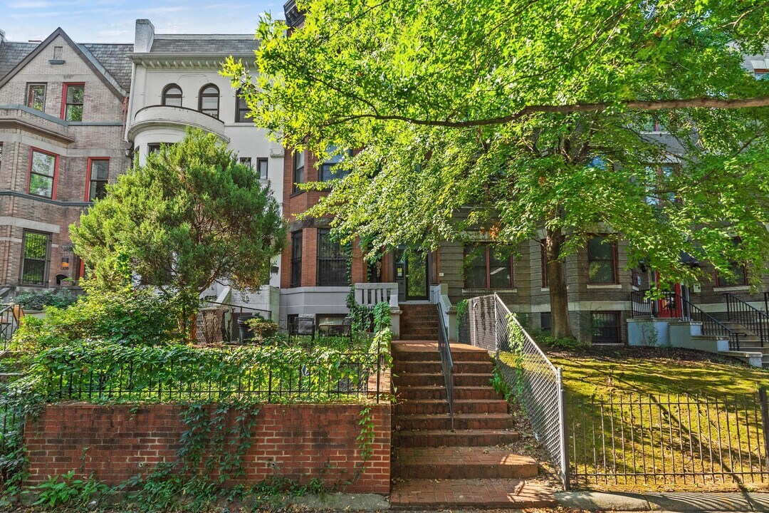 1312 Euclid St NW in Washington, DC - Building Photo
