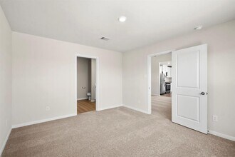 10391 Red Cardinal Dr in Cleveland, TX - Building Photo - Building Photo
