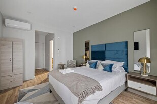 89 Cottage St in Middletown, NY - Building Photo