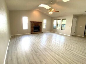 3611 W Wood St in Rogers, AR - Building Photo - Building Photo