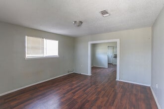 701 E 14th St in Big Spring, TX - Building Photo - Building Photo