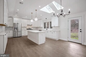 358 Cherry Valley Rd in Princeton, NJ - Building Photo - Building Photo