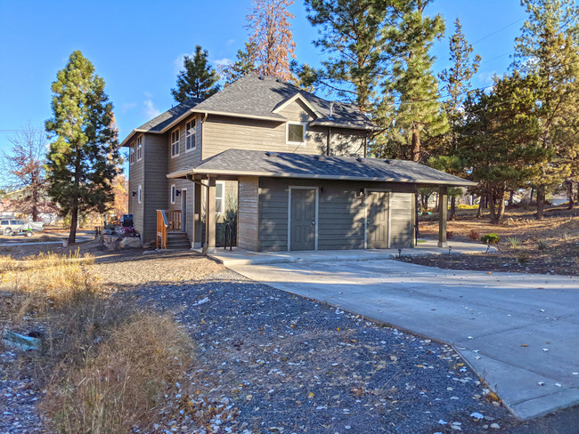 Old Mill Duplex in Bend, OR - Building Photo - Other