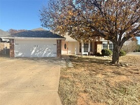 2800 Gettysburg Dr in Altus, OK - Building Photo