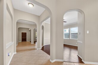 3226 W Trail Dr in Pearland, TX - Building Photo - Building Photo