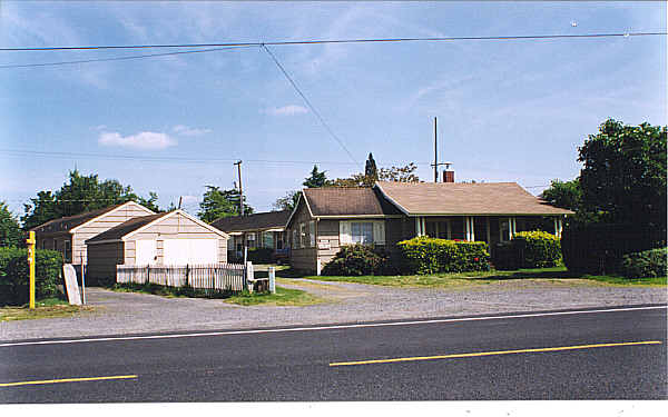 4562 NE Cully Blvd in Portland, OR - Building Photo - Building Photo