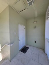 378 NE 25th Pl in Homestead, FL - Foto de edificio - Building Photo