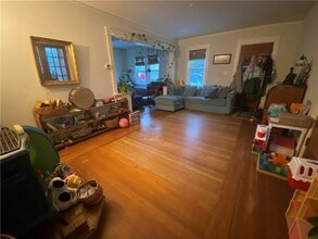 182 Calla St in Providence, RI - Foto de edificio - Building Photo