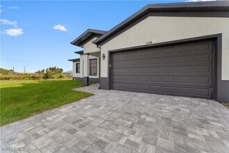 348 Pyramid Ave in Lehigh Acres, FL - Building Photo - Building Photo