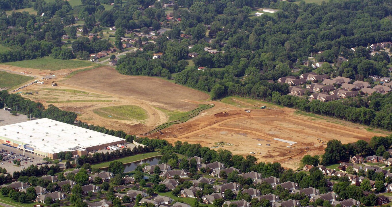 Hurstbourne Commons in Jeffersontown, KY - Building Photo