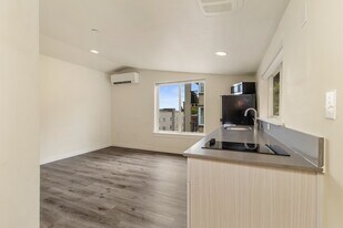 315 W Roy St in Seattle, WA - Building Photo