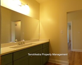 406 Hamilton Rd in Glassboro, NJ - Building Photo - Building Photo