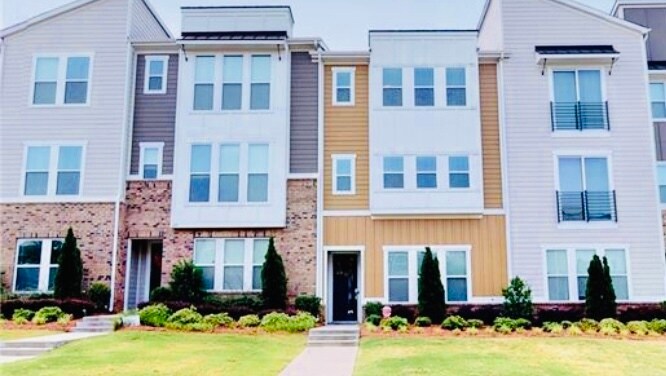 2631 Statesville Ave in Charlotte, NC - Foto de edificio
