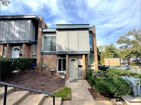 3332 Claridge Ct in Silver Spring, MD - Building Photo