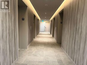 8 Interchange Wy in Vaughan, ON - Building Photo - Building Photo