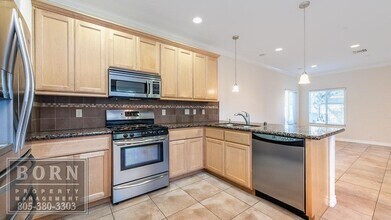 2741 Los Robles Rd in Thousand Oaks, CA - Building Photo - Building Photo