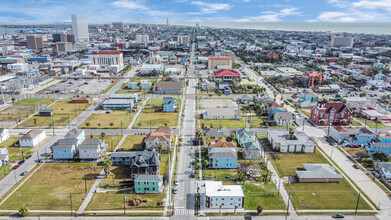 Coastal Cabanas in Galveston, TX - Building Photo - Building Photo