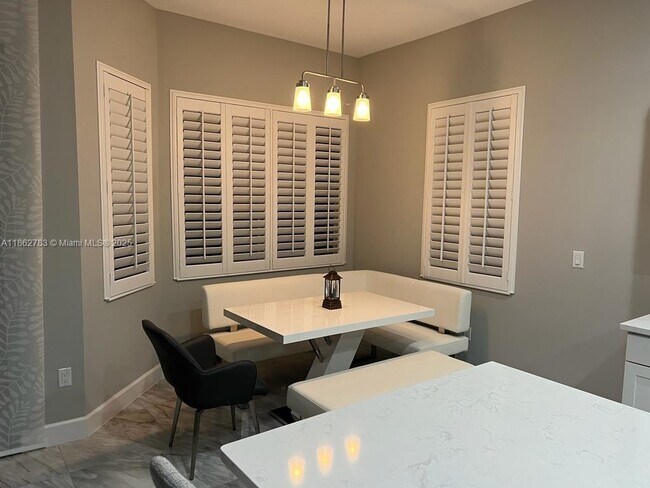 15558 Goldfinch Cir in Westlake, FL - Building Photo - Building Photo