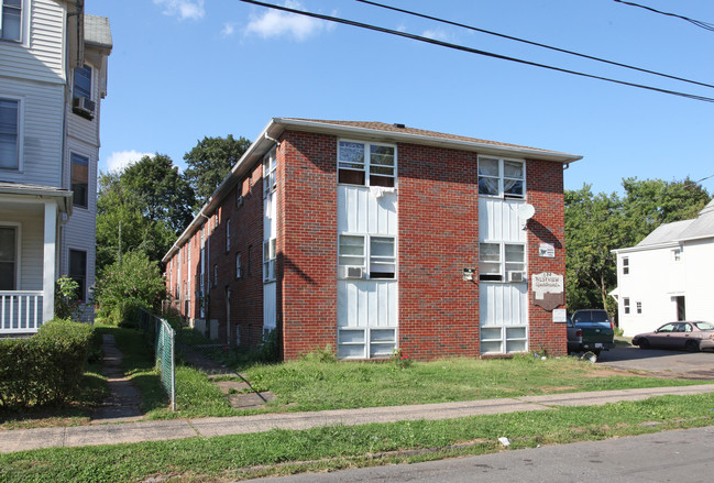 100 West St in New Britain, CT - Building Photo - Building Photo