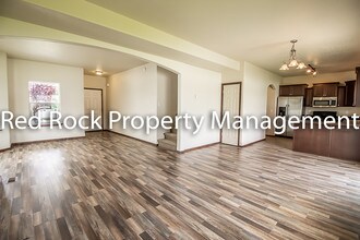 7527 N Carrington Ln in Coeur d'Alene, ID - Building Photo - Building Photo