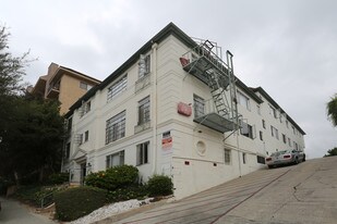 530 Glenrock Ave Apartments