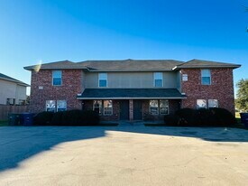 304 Creek St, Unit D in Copperas Cove, TX - Building Photo