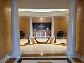 610 Clematis St in West Palm Beach, FL - Foto de edificio - Building Photo