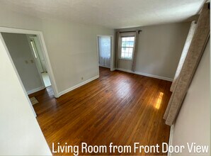 108 Woodmont Cir in Clinton, TN - Foto de edificio - Building Photo