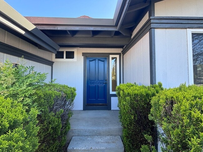 3295 Ravenswood Way in San Jose, CA - Building Photo - Building Photo